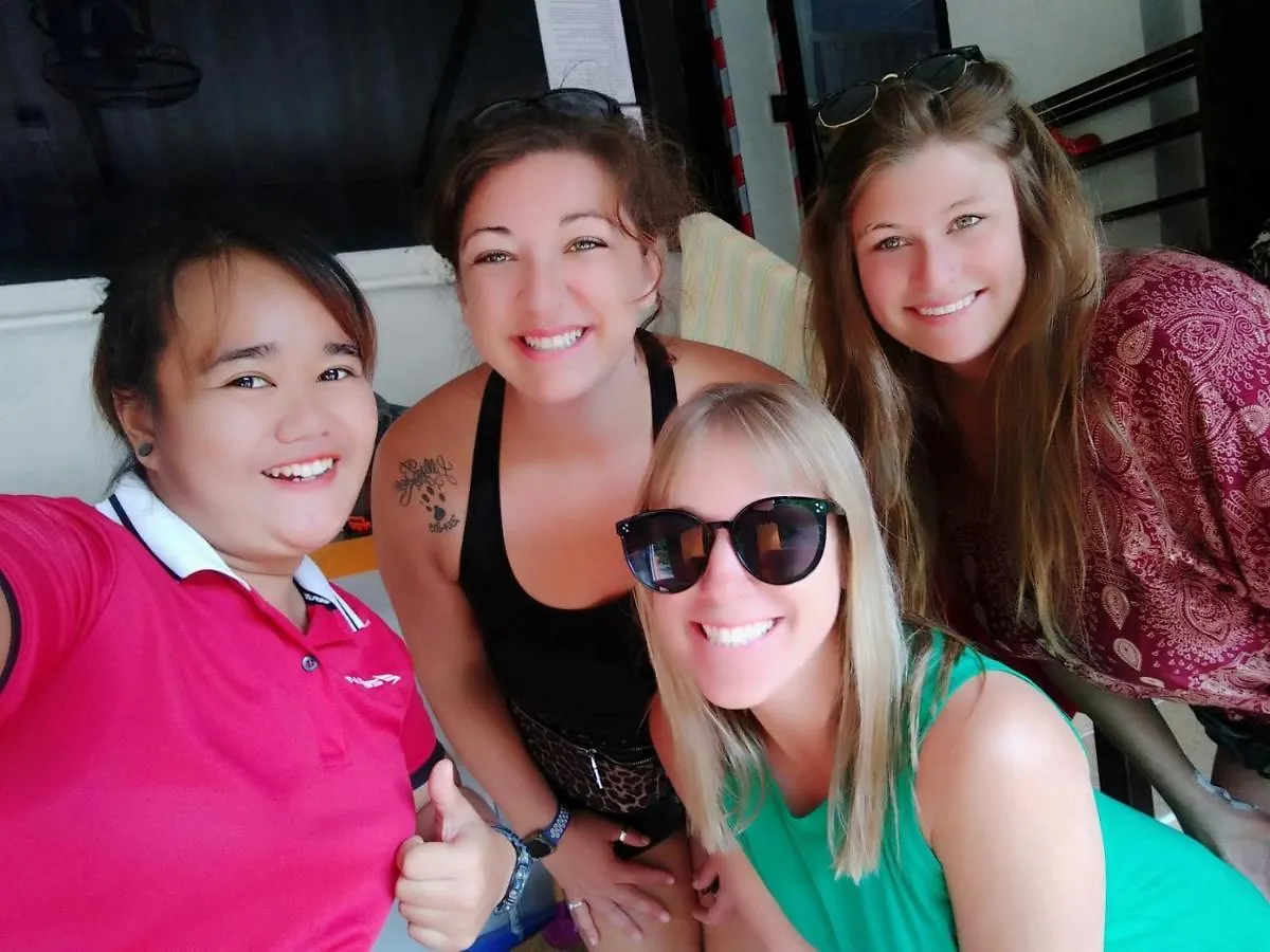 Voyagers Hostel Phi Phi Don