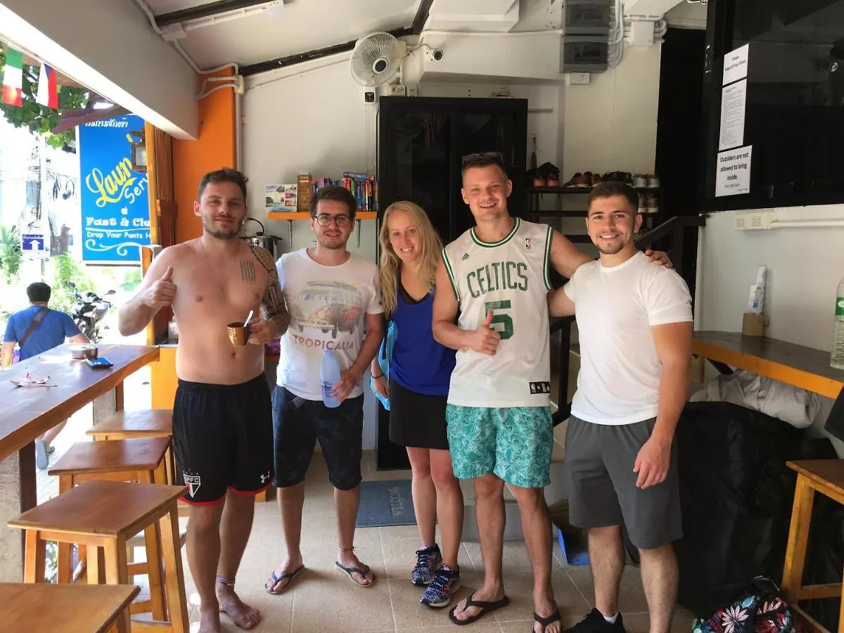 Voyagers Hostel Phi Phi Don