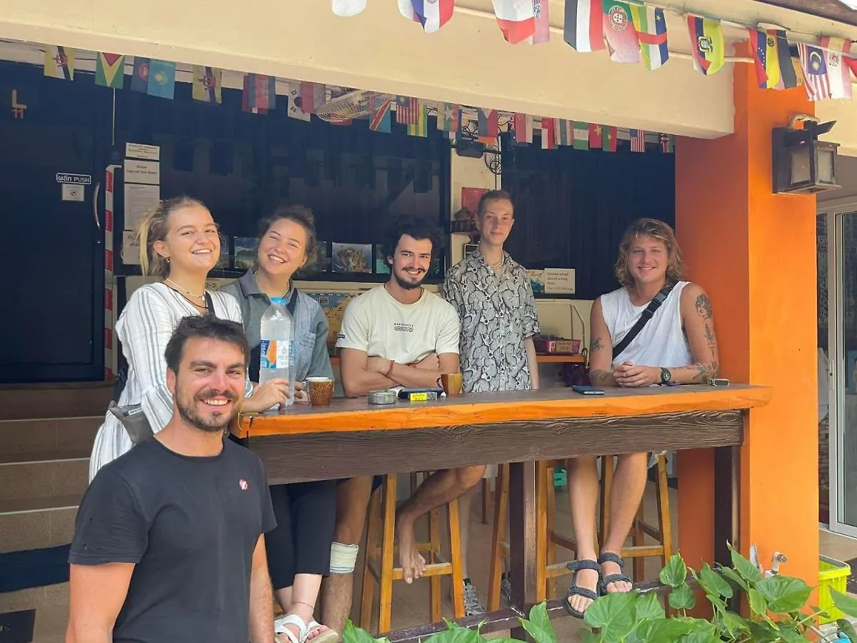 Voyagers Hostel Phi Phi Don
